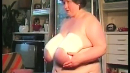 İri güzel kadın esther 7