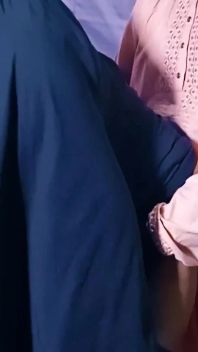 Desi Hint üvey anne kendi yatak odasında üvey oğlu tarafından sertçe sikiliyor Gerçek Hardcore | Klip 1