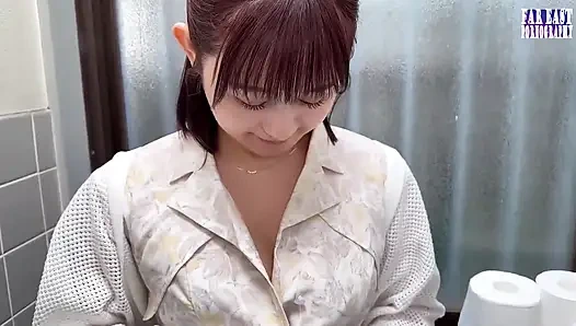 Çift ağızlı orgazm randevusunda her sıcak damlanın tadını çıkardıkça gırtlağına kadar alıyor - 1/4