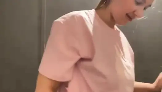 Jucielussie workout in the gym