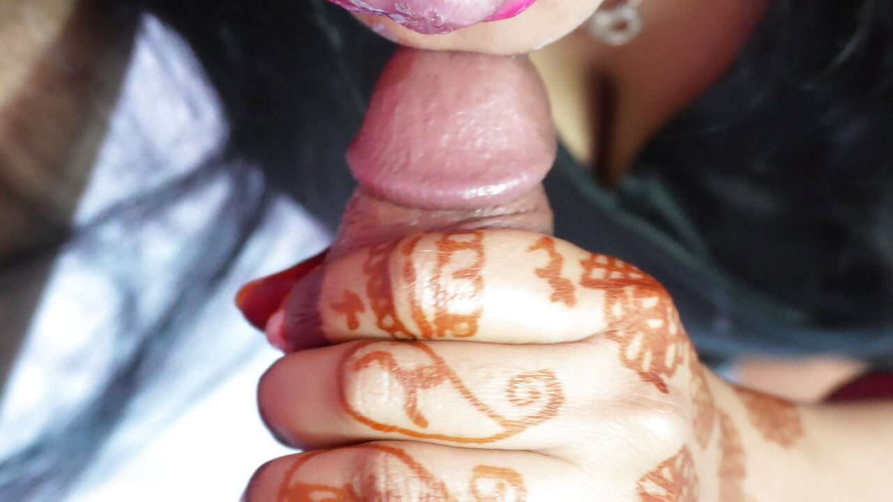 Bhabhi sucked my penis and water came out, how well does Bhabhi suck the penis, friend, better feeling.
