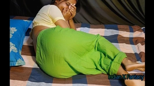 Неверная дези бхабхи, сквирт после жесткого секса, кримпай со своей соседкой