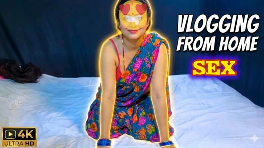 Dever ve yengesi edepsizce konuşuyor ve Hintli seksine biniyor