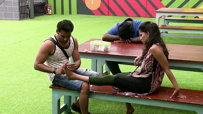Bigg Boss Kannada S06 Day 34 Akshatha Pandavapura, MJ Rakesh