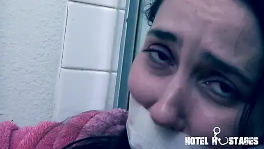 Kyra Rose ile yeni yenilenmiş