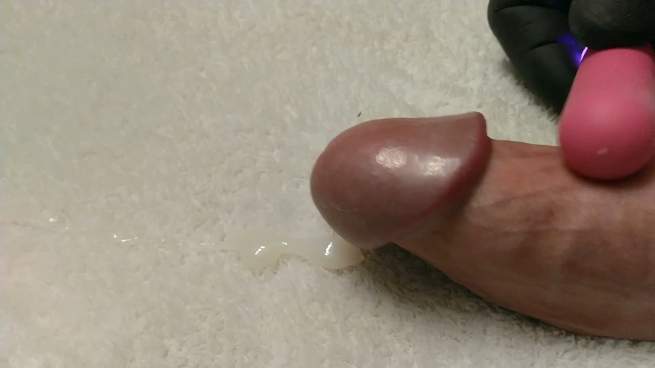 Vibratörle Hızlı Mastürbasyon ve Büyük Boşalma