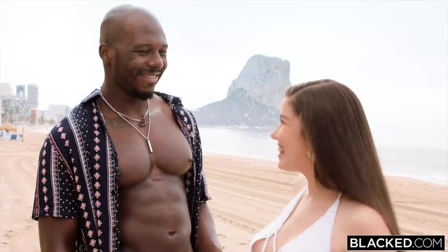 Очерненная - толстая плохая девочка Chloe Lapiedra бойфренда для большого черного члена настоящего мужчины