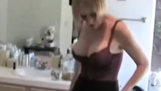 kocasını memnun etmek istiyor