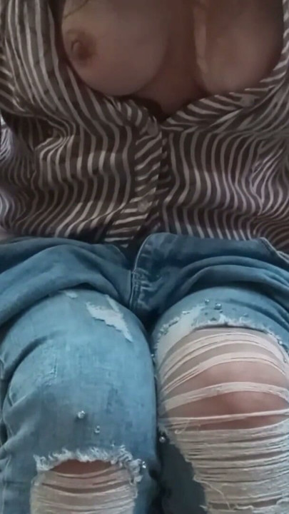Lütfen götüme sok, çünkü kocamı aldatmak istemiyorum! Sürtük orta yaşlı seksi kadın anal dölleme | Klip 1