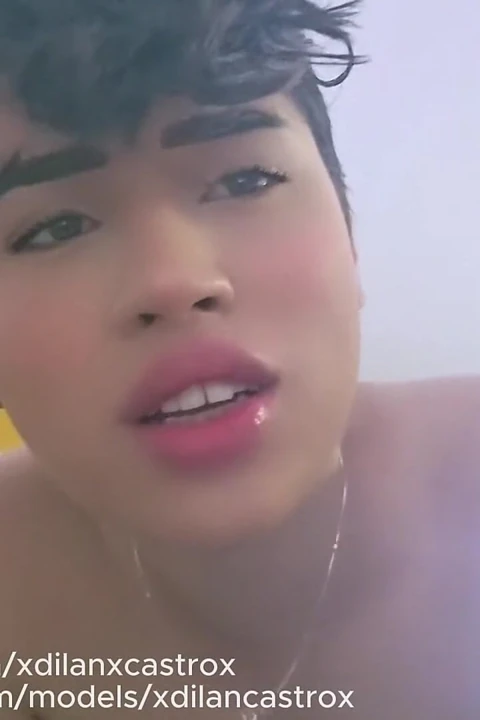 Bakiş açisi: Hetero Merakli Eşcinsel Twink'i Çiplak Seks Ediyor Ve Krem Rengi Poposuna Boşalıyor