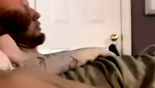 maço amatör yardımcı olur onun dostum dışarı sırasında mastürbasyon