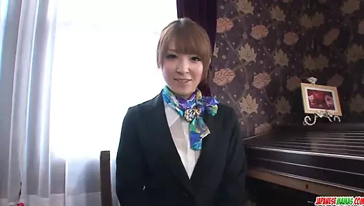 Hikaru shiina mürettebatın sikleriyle uğraşmak için zamanında geldi