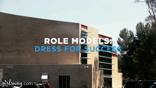 Girlsway olgun lezbiyen hediyeler aidra fox a power suit