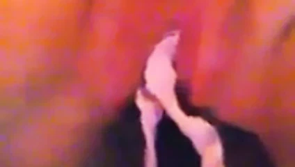 Ama de casa se masturba con sus pantys 1