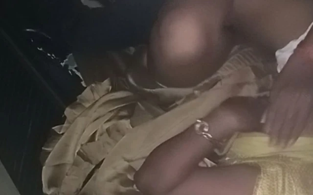 Yaşlı teyzeye tükür 2