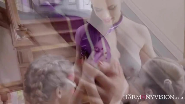 Анальные школьницы-лесбиянки