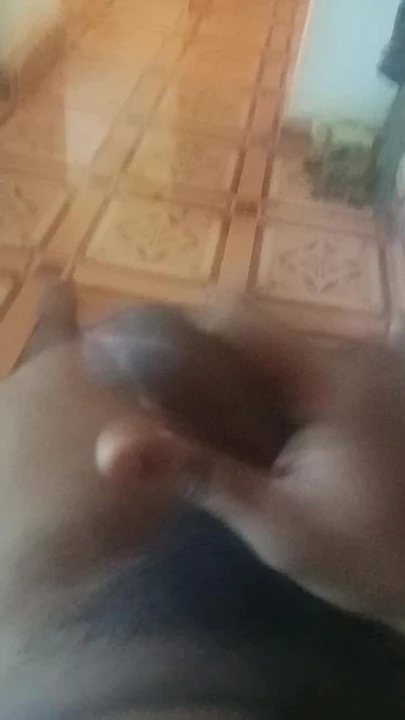 Tamil oğlan elle muamele
