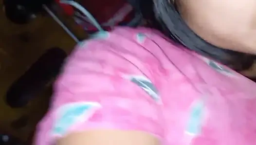 Kız arkadaşla boşalma ateşli amcık yalama gösterisi