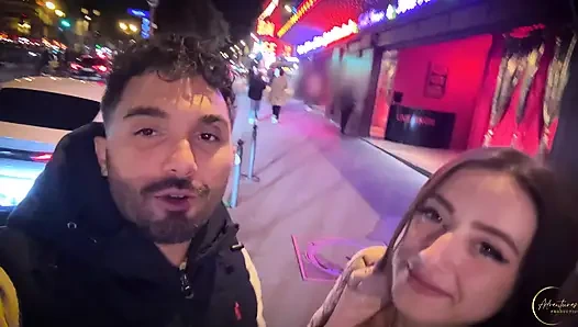 Derin boğaz ve yatakta seksle biten yaramaz iç çamaşırı provası