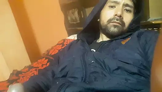 Mastürbasyon yaptıktan sonra uyanıyor ve boşalıyor