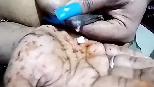 Hint ev hanımı yenge squeezing süt için benim için üzerinde kam