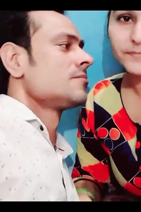 Hintli evli kadın puja sert seks büyük yaraklı büyük meme