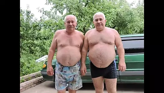 Olgun erkekler, büyükbabalar - 27.