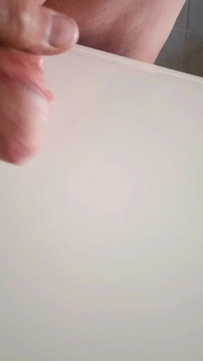 МАСТУРБИРУЕТ МОЙ МЯСИСТЫЙ ЧЛЕН