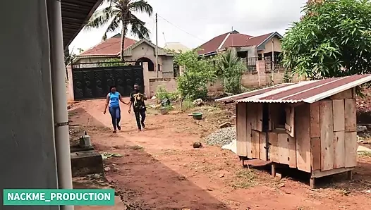 Seksi bir çift ve iri güzel kadın terapisti