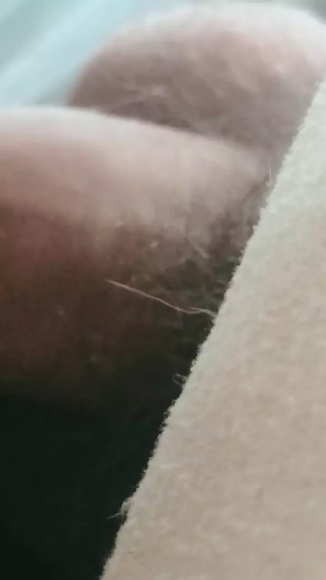 Odamda genç Kolombiyalı pornosu mastürbasyon yapıyorum