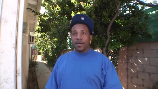 Ateşli kıvırcık kızıl saçlı şimdiye kadarki en büyük yarak deneyimini yaşıyor