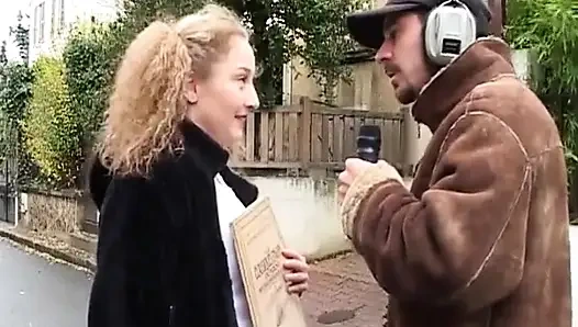 Bir piyano (veya flüt?) Bu yüksek motivasyonlu öğrenci için sınıf!