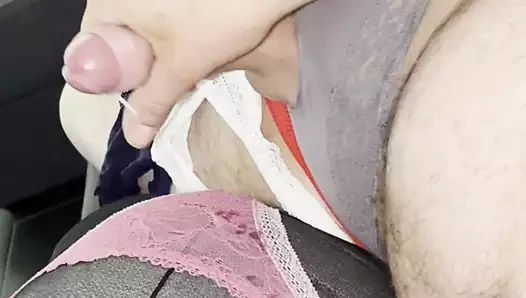 Büyük cumload içinde külot