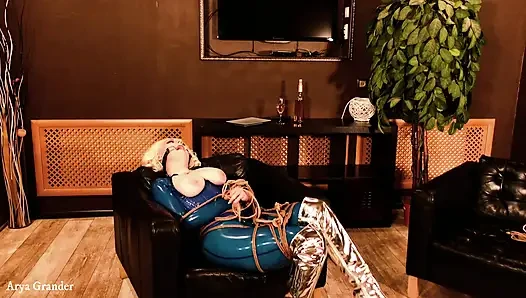 Bdsm ip esaret sürecinden sahne arkası, latekste shibari mastürbasyon