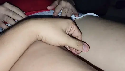 Dünya kupasını izlerken baldızım ateşleniyor