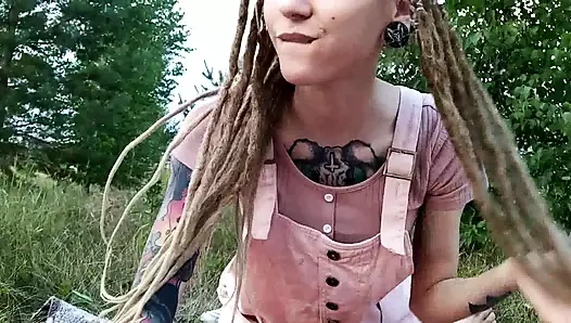 footjob açık havada