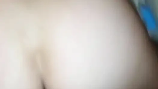 Yaramaz evli kadın bağlı, sikiliyor ve dölleniyor