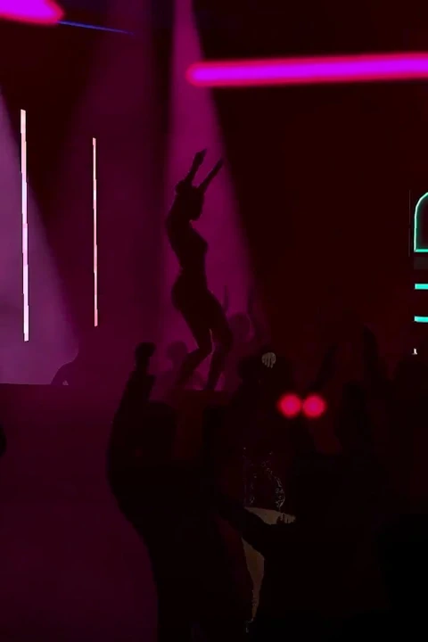 Cilt 6 Balayı Amanda'nın Gizli İlişkisi (Tam)