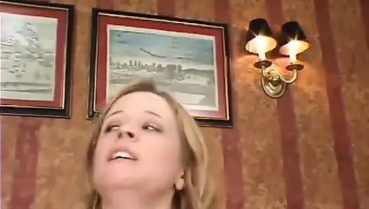 Anna Mills ve Utangaç Aşk
