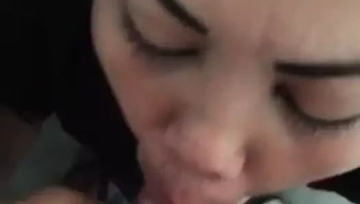 Hint hizmetçi eşarp