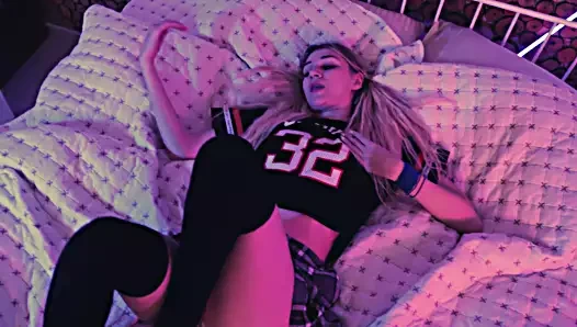 Mutlu kız atlama ve mastürbasyon