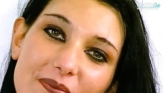 Retro kamera hatun tamamen gerçek ve azgın