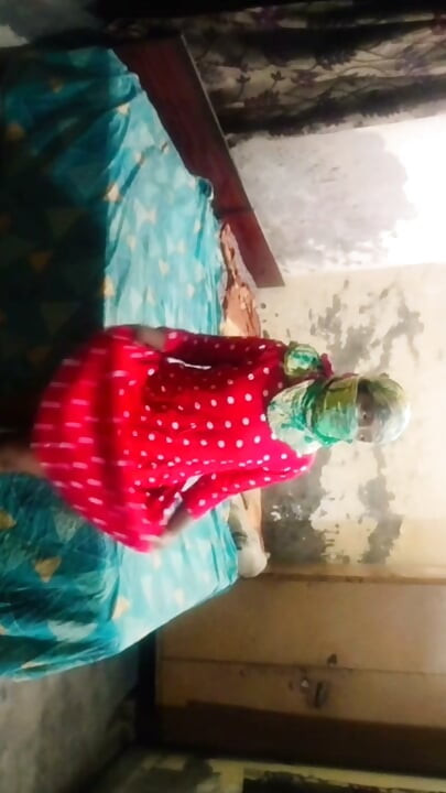 Hintli desi bhabhi videosu