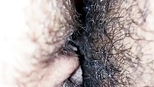 Küçük yarak vajinanın derinliklerine inmiyor ve orgazm getirmiyor sadece hayal kırıklığı