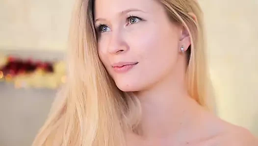 En seksi porno aktrisi mastürbasyon yapıyor