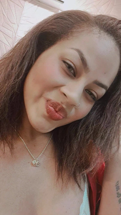 Bu hafta başlamak için sabırsızlanıyorum, güzel bir gün dilerim aşkım, seni benimle bekleyeceğim