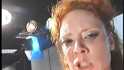 İsviçre'de canlı ve yüklü - sapık orta yaşlı seksi kadınlar