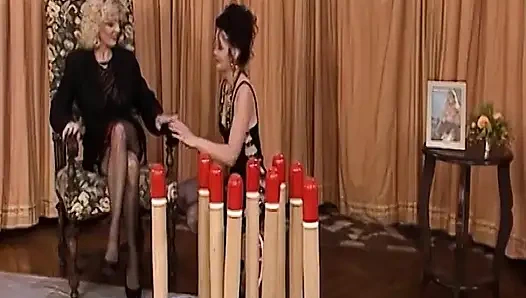 Nine sert yumruk sokuyor