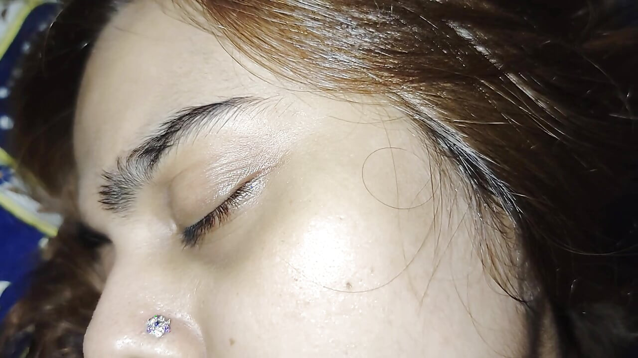 Dalo Na Plz (Pakistani Desi Bhabi) Load Moaning