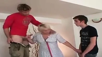 Baba - büyükanne bir çift adam tarafından becerdin alır